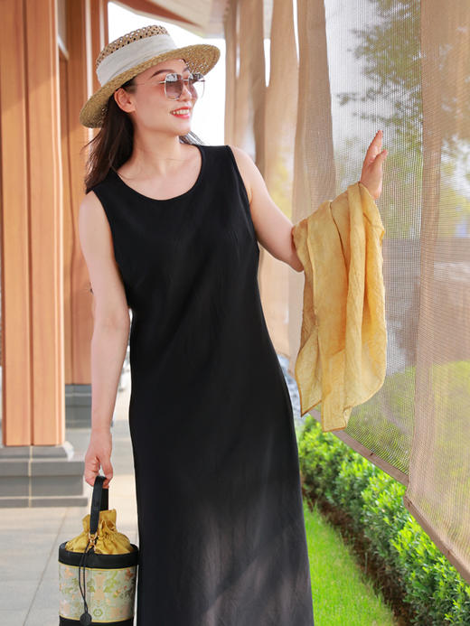 【2026东衣作】宽肩吊带裙（24818872b京元） 商品图3