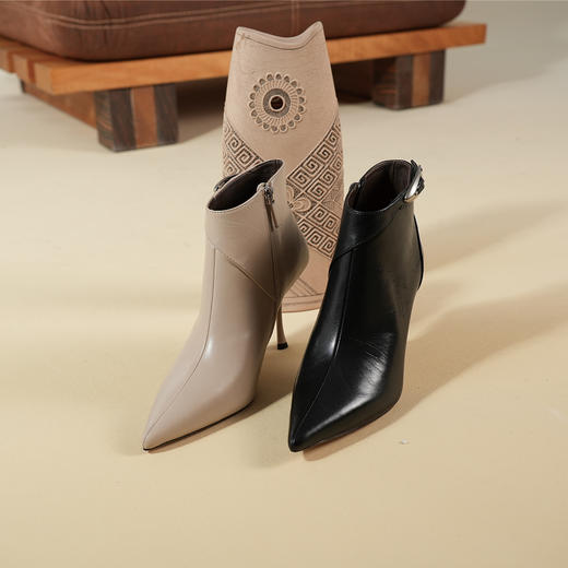 Westory2025年冬季尖头高跟油蜡胎牛皮踝靴通勤简约百搭短靴W25DS85301 商品图0