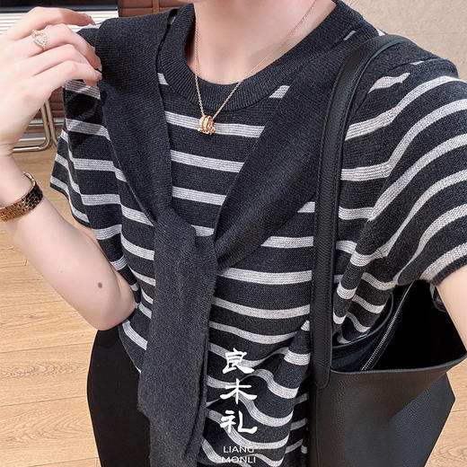【预售7天】良木礼绵羊毛条纹上衣（Q258438） 商品图3