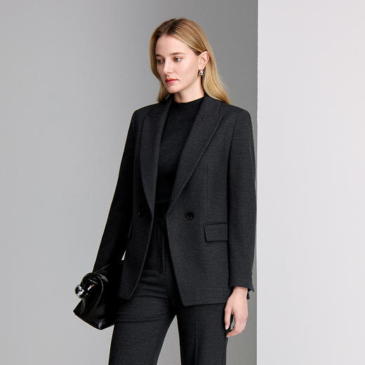 EITIE爱特爱优雅大气戗驳领设计西服外套8403105 商品图2