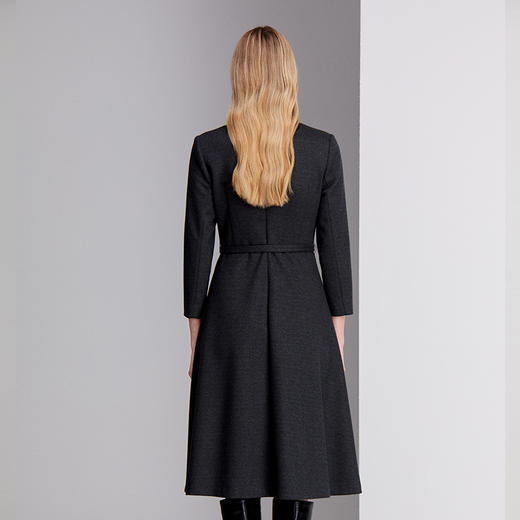 EITIE爱特爱小翻V领复古优雅收腰显瘦保暖秋冬新款连衣裙8407116 商品图4