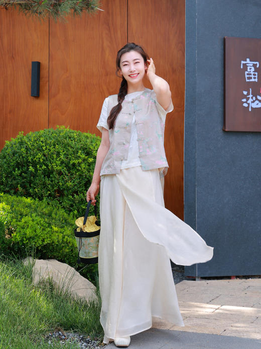 【抖音专属】中式马甲（24704689-小鹿） 商品图0