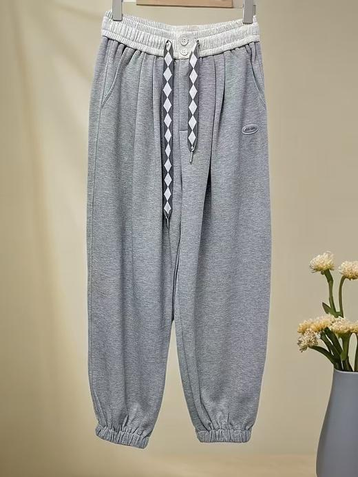 女王节抢购价-不支持退【自营】不支持退货 两粒扣菱形格腰带束脚休闲卫裤-喜出 商品图3