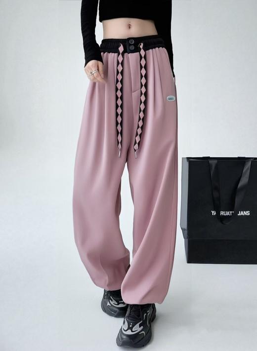 女王节抢购价-不支持退【自营】不支持退货 两粒扣菱形格腰带束脚休闲卫裤-喜出 商品图0