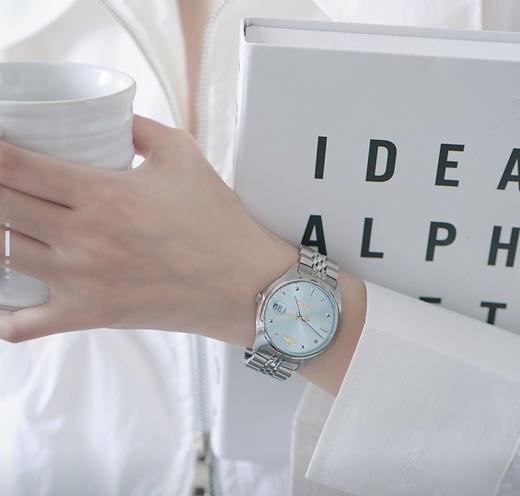 Vivienne Westwood 西太后 腕表 石英机芯 不锈钢表带 蓝色表盘 女表 50米防水 商品图6