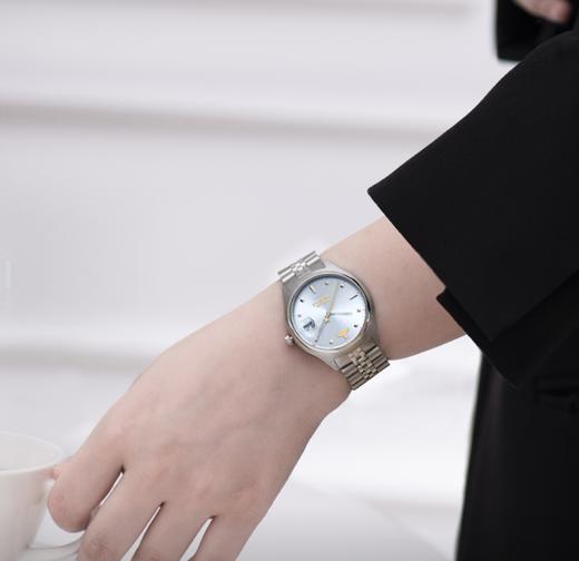 Vivienne Westwood 西太后 腕表 石英机芯 不锈钢表带 蓝色表盘 女表 50米防水 商品图5