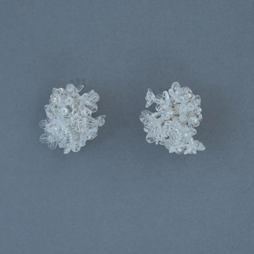 订购4周到｜Monshiro-annabelle-白色 安娜贝尔绣球 耳环［日本设计师］ 商品图0