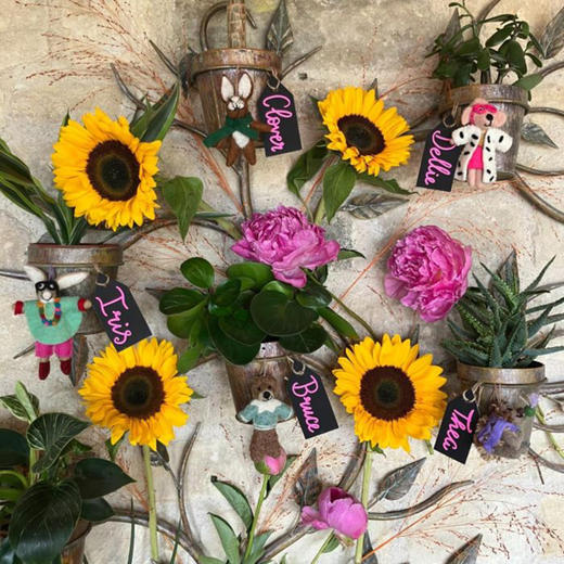 北京仓｜Felt So Good-Dellie the Fashion Poodle Dog-魅力四射小狗 戴莉 羊毛毡 挂件［英国设计师］ 商品图1