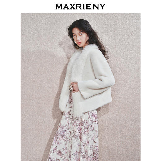 玛克门店发货：MAXRIENY重工毛领优雅气质外套(货号:MC85JA611) 商品图2