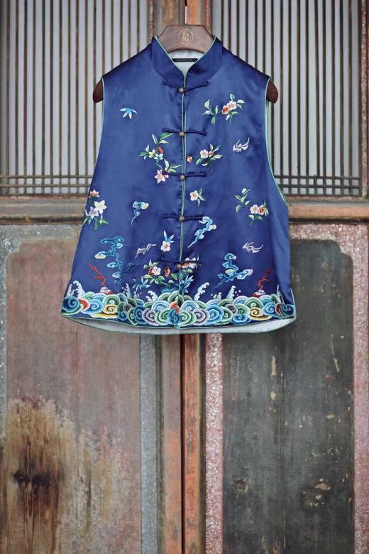 盛唐牡丹大师系列-王小潇 | 重缎真丝手绣对襟马甲 商品图0