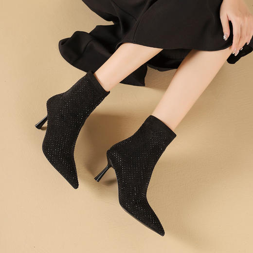 westory冬季优雅烫钻细高跟百搭短靴包腿弹力短靴W24DS84901 商品图7