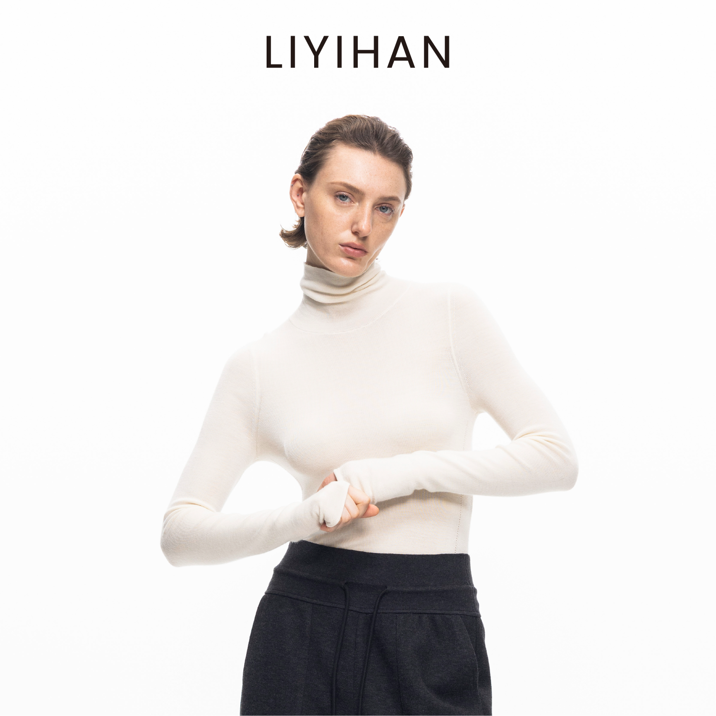 LIYIHAN 2025秋冬季新款圆领黄金羊毛针织衫棕色女高领打底衫毛衣