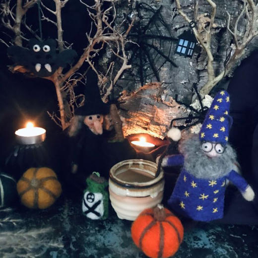 订购6周到｜Felt So Good-Wanda the Witch Biodegradable Halloween-女巫 旺达 羊毛毡 挂件［英国设计师］ 商品图1