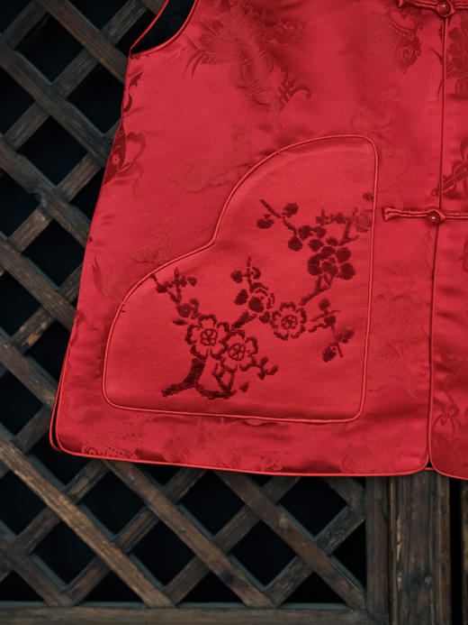 盛唐牡丹 | 吉祥八宝花蕾缎对襟马甲 商品图3
