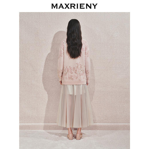 玛克门店发货：MAXRIENY浪漫复古感粉玫瑰印花毛衫外套(货号:MC85JA545) 商品图3