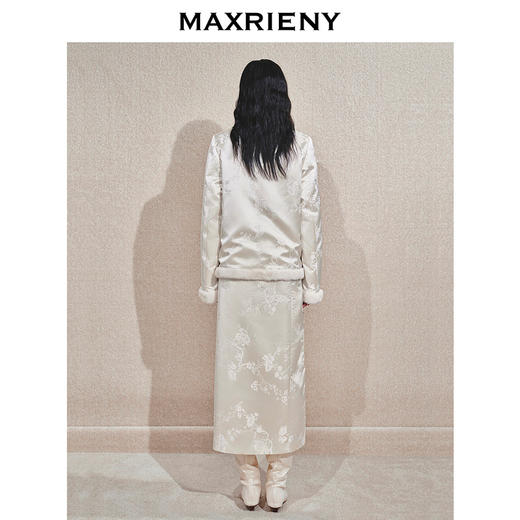 玛克门店发货：MAXRIENY新中式羽绒服(货号:MS85DC758) 商品图3