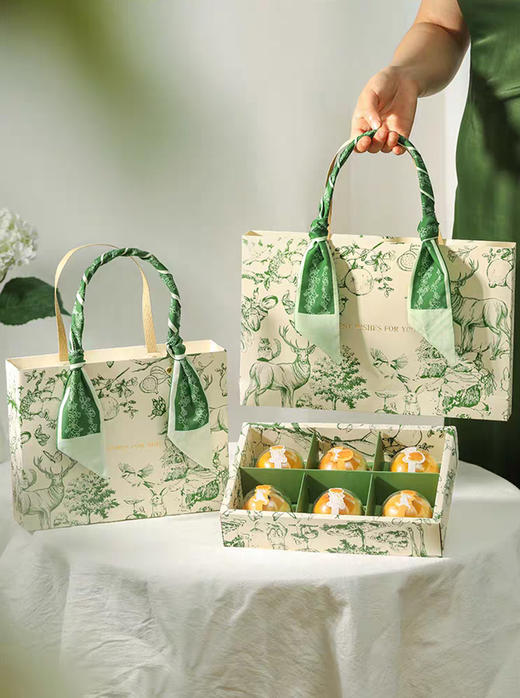 【经典豪华馅料】霸王蛋黄酥（75g/枚）（第二盒立减￥30） 商品图1