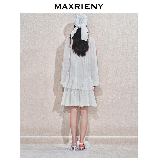 玛克门店发货：MAXRIENY流光小白裙晕染钉珠桑蚕丝连衣裙(货号:MC85DR810) 商品图3