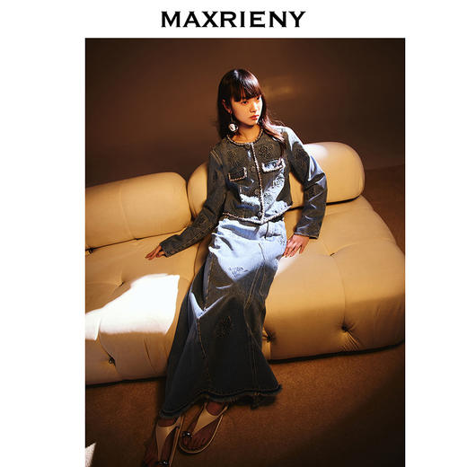 玛克门店发货：MAXRIENY华丽复古立体压花长裙A摆牛仔半裙(货号:MC85SK796) 商品图2