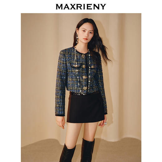 玛克门店发货：MAXRIENY轻奢气质高级感钻扣外套文艺复古感上衣女(货号:MC88JA818) 商品图1
