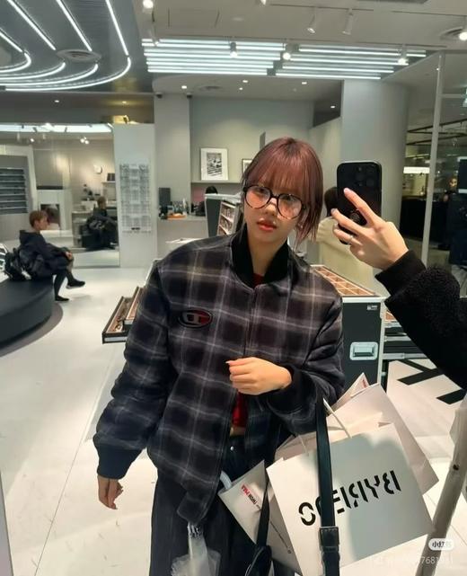 明星走秀款..DIESEL棉服..男女同款..机不可失... 商品图5