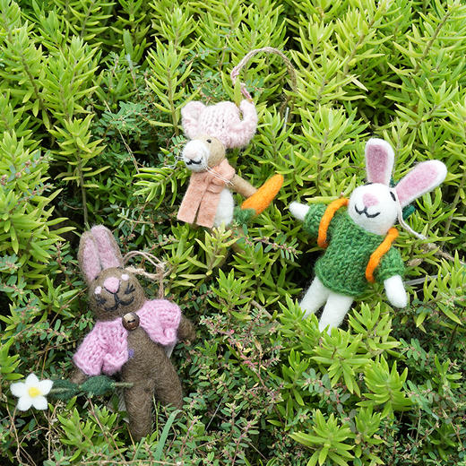 北京仓｜Felt So Good-Ronnie the Rabbit-采萝卜小兔 罗尼 羊毛毡 挂件［英国设计师］ 商品图3