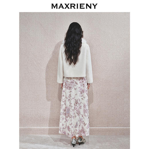玛克门店发货：MAXRIENY重工毛领优雅气质外套(货号:MC85JA611) 商品图3