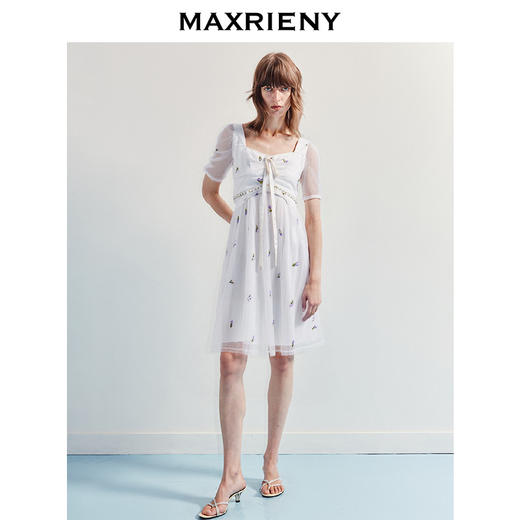 玛克门店发货：新款宫廷风蕾丝网纱复古刺绣连衣裙25年夏季高腰显瘦裙子(货号:MF86DR017) 商品图2