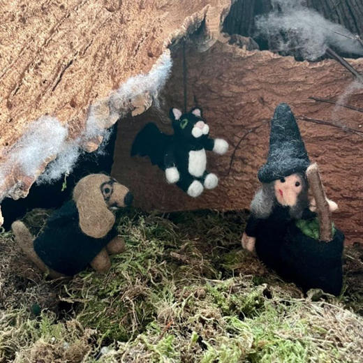 订购6周到｜Felt So Good-Wanda the Witch Biodegradable Halloween-女巫 旺达 羊毛毡 挂件［英国设计师］ 商品图3
