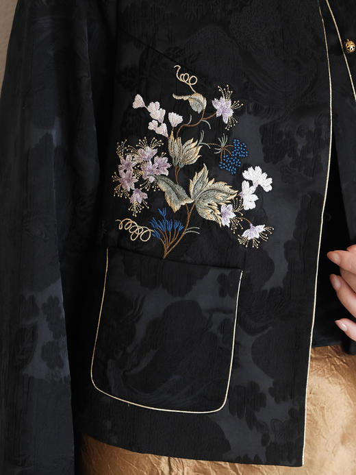 东方境X郭培| 新中式轻奢重工花卉刺绣对襟外套-黑色 商品图3