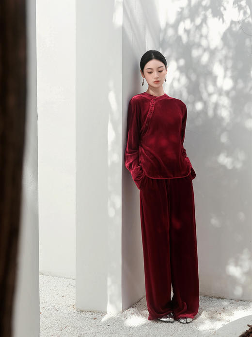 盛唐牡丹 | 酒红色丝绒松紧腰女裤 商品图0