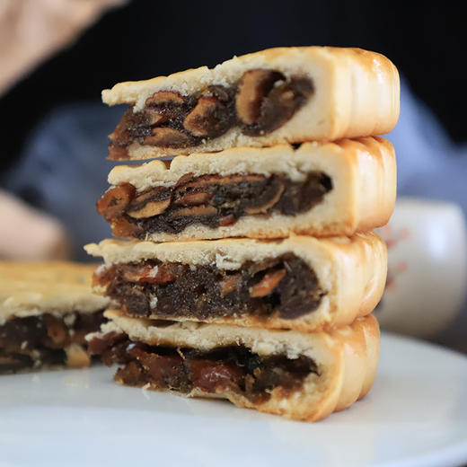 恋恋捧月中秋大月饼礼盒500g白果味或红枣果肉味口味随机发 商品图1