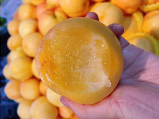 黄油桃2斤 商品图3