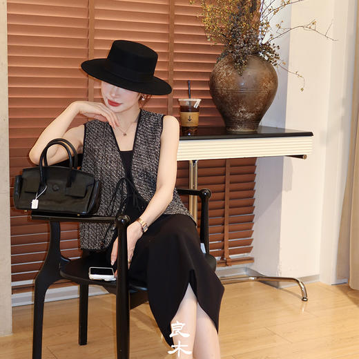 【预售7天】良木礼羊毛马甲（Q258264） 商品图1