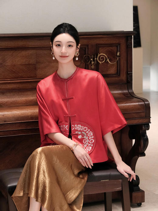 东方境X郭培| 玫瑰刺绣新中式棉袄-红色 商品图4