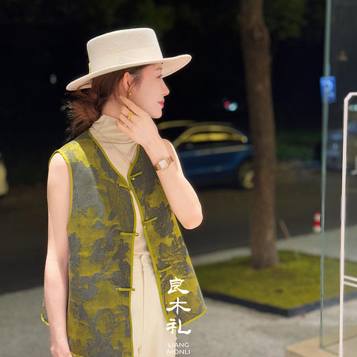 【不退不换】【部分现货】良木礼国风盘扣马甲（Q258487） 商品图0