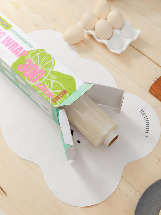 XLJ可意欧会呼吸保鲜膜300M*30CM/卷*1卷 商品图1