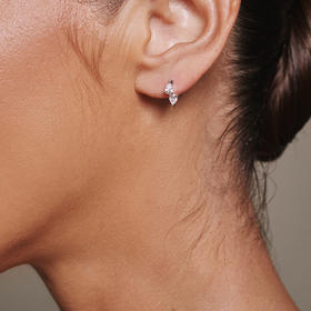 订购6周到｜Lili Claspe-Bryn Huggies-银色 锆石 耳环［美国设计师］