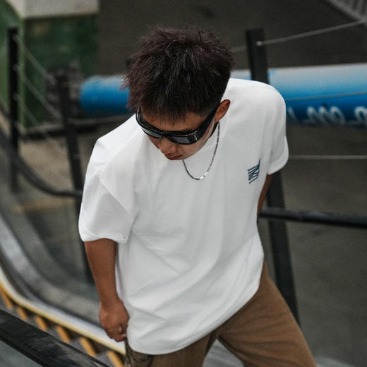 VANQ RIDGE万重创始纪念款T恤黄沙色/白色 商品图6