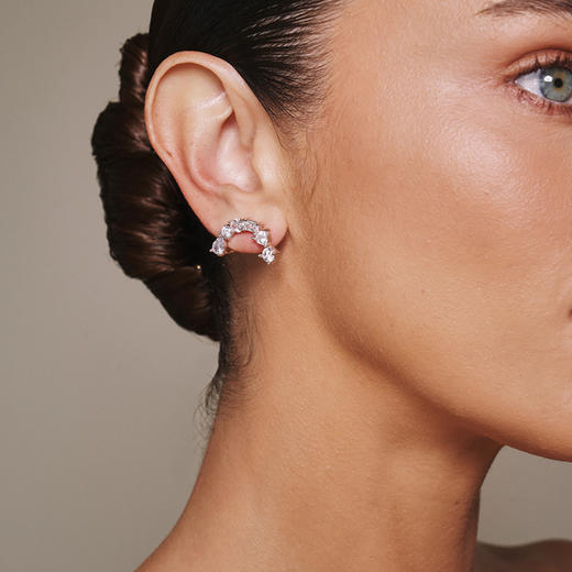 北京仓｜Lili Claspe-Mavis-银色 半圆 锆石 耳钉［美国设计师］ 商品图0