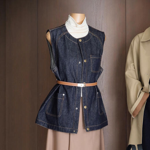 【预售7天】良木礼牛仔马甲（Q2584402） 商品图0