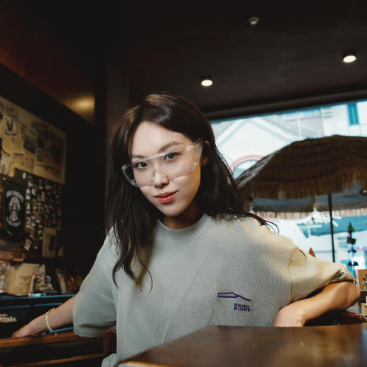 VANQ RIDGE万重飞跃钟楼款T恤墨绿/灰/荧光绿 商品图10