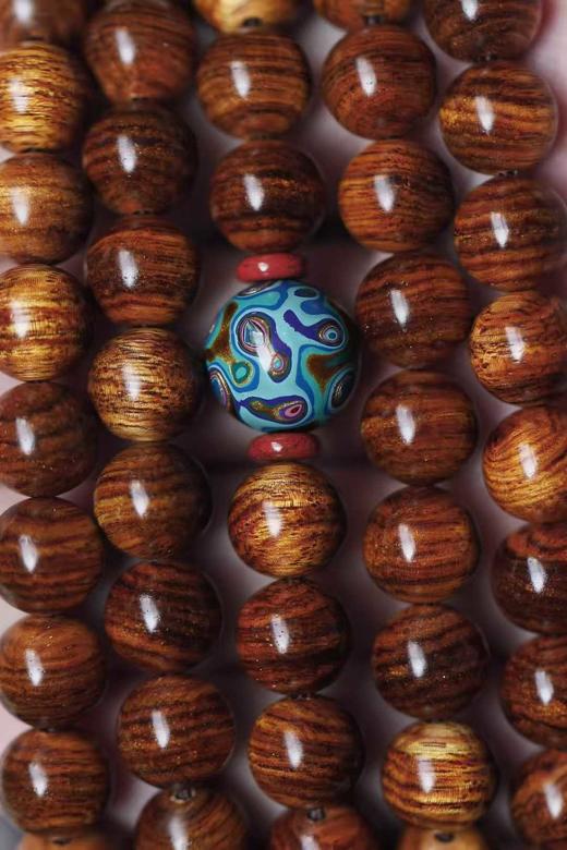 6050 海黄 绚丽山水纹手串1.0x108颗 商品图6