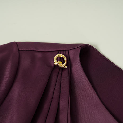 EITIE爱特爱圆领叠褶设计修身显瘦礼服连衣裙8377007 商品图5