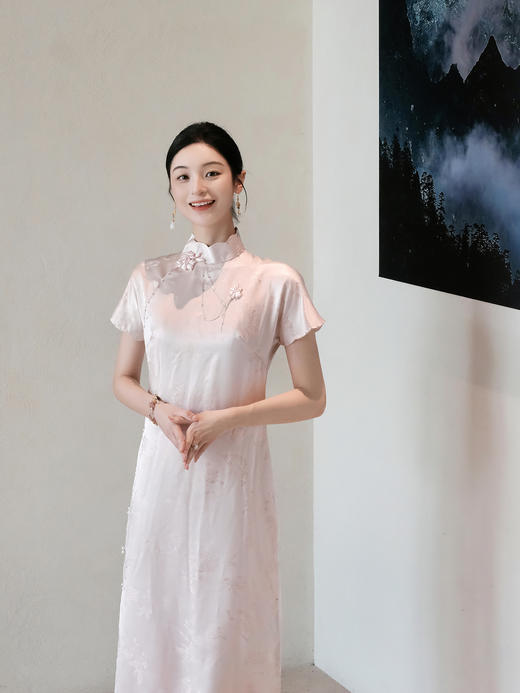 盛唐牡丹| 真丝织金翩翩飞舞旗袍裙 商品图0