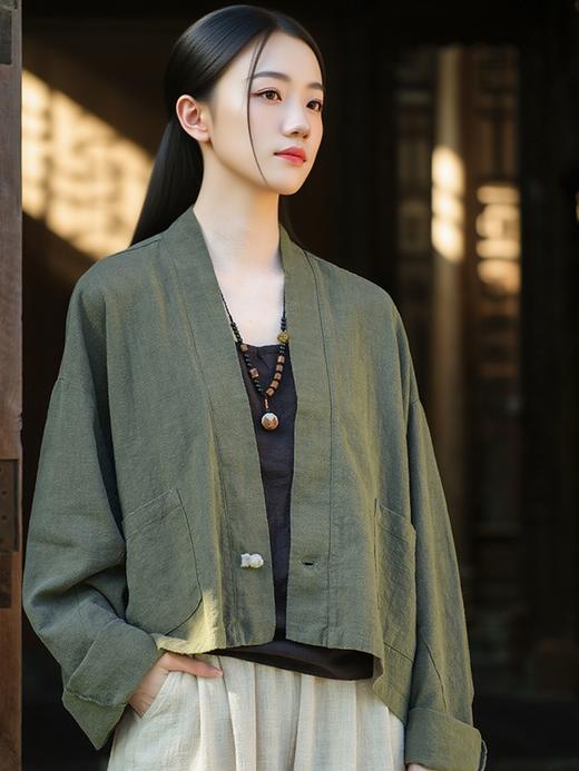 现货 臣禾	【棉麻披肩式短外套】苎麻砂洗做旧衬衫盘扣短开衫（71.5% 苎麻28.5% 棉）	JZ253011375 商品图4