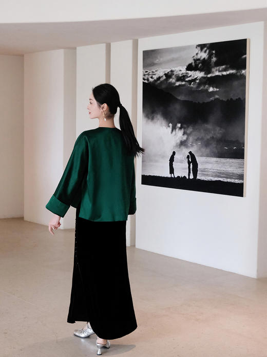 下架|东方境X郭培| 团龙祥云真丝刺绣新中式外套-绿色 商品图8