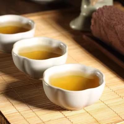 【7年老茶】太极禅苑 2019年 太极八式 国潮 系列  380克1饼 生熟普洱 商品图3