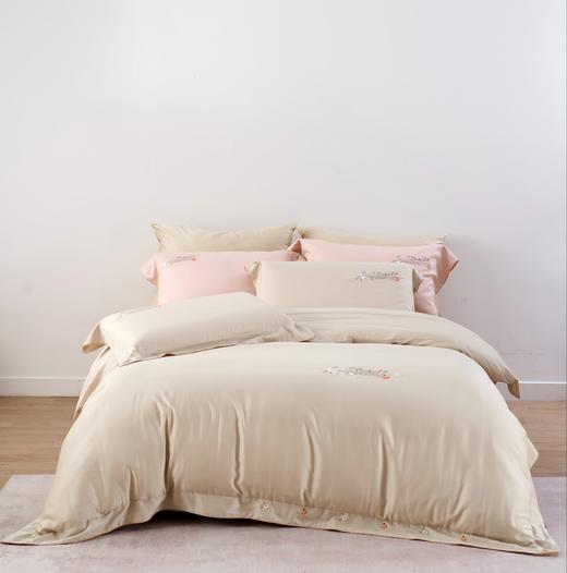 【新品】臻雅贡缎四件套（秋冬上新） 商品图1