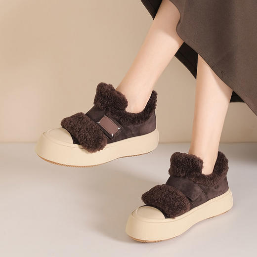 西村名物2024秋季新款时尚简约保暖加绒厚底毛毛鞋百搭休闲鞋女T24DM47971 商品图1